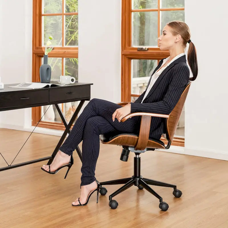 Chaise de bureau pivotante réglable en similicuir avec accoudoirs, design ergonomique